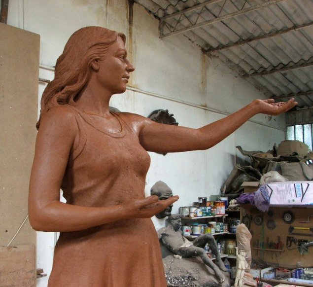 226671_10150175551634075_2013328_n