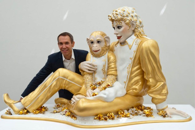 Jeff Koons; Gündelik yaşantının, "kitch" objelerinin büyük ölçekli uygulamaları."Ölçek" yine başrolde.